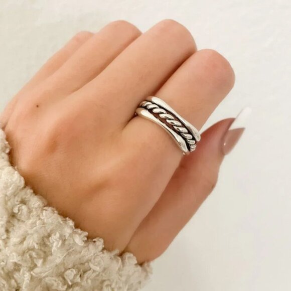 925 Sterling Silver Minimalist Ring Band Modern Geometric Ring Band - Picture 2 of 9